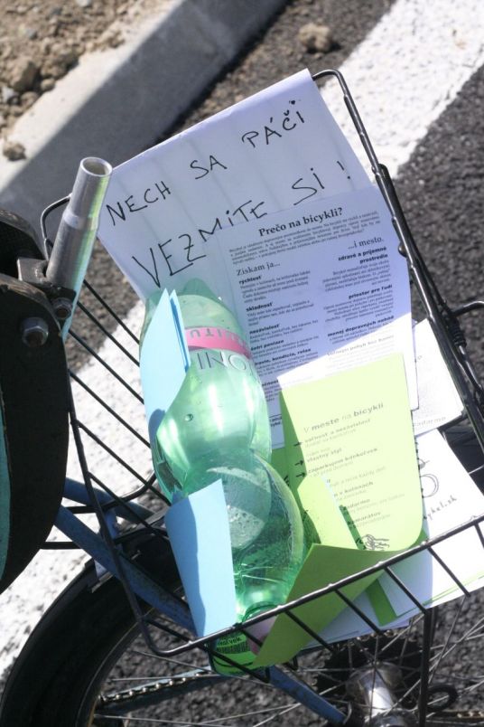 ...potom už slúžil len ako držiak na letáky.