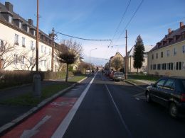 Opava. Protismerný pruh pre cyklistov v jednosmerke. Foto: CDV Brno.