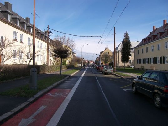 Protismerný cyklopruh v Opave