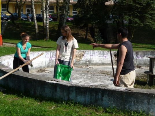 Práca ide tak od ruky, ...