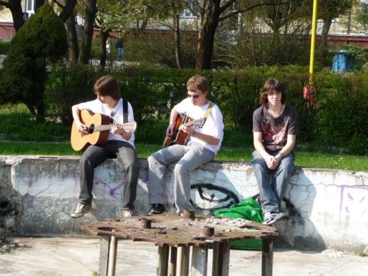 Končíme, relaxujeme. Fountain revival orchestra.