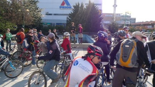 ...a po privítaní a osvietení zhora...