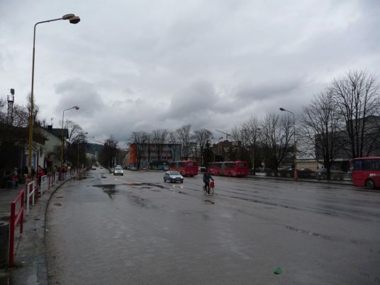 Považská Bystrica. Súčasný stav pred stanicou.