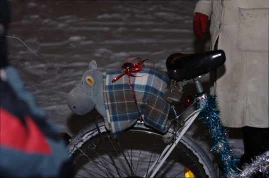 Hroch-usporiadateľ mlčí.